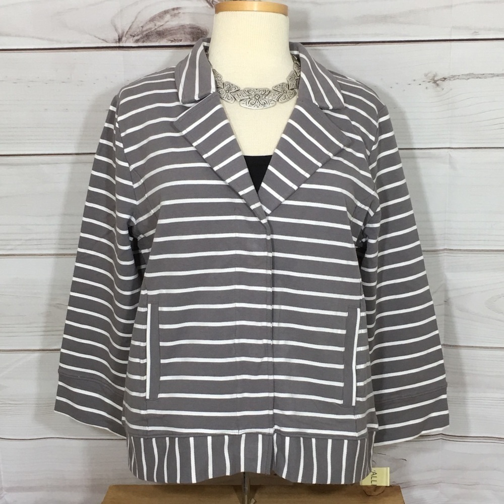 NWT Gray with White Stripes Allison Daley Jacket Size Medium